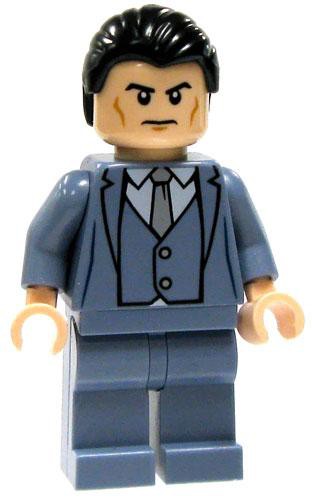 bruce wayne minifigure