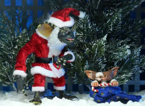 New Santa Stripe & GIzmo Action Figure Set!