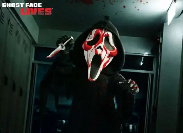 Ghost Face Lives Mezco Mega Fig!