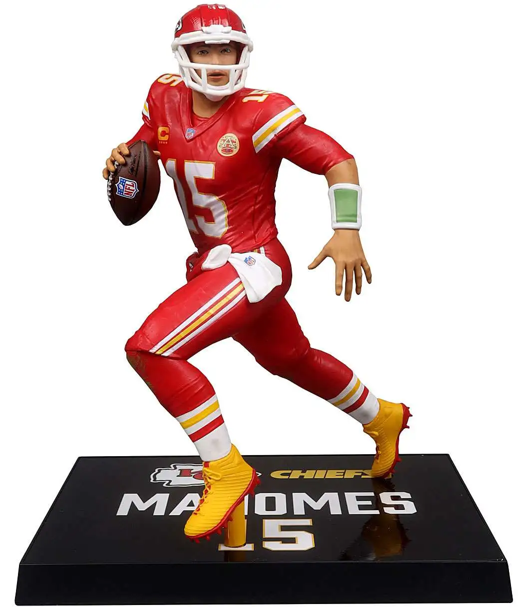 McFarlane Toys NFL Kansas City Chiefs Sports Picks Football Patrick Mahomes Action Figure [Red Jersey, Platinum Edition Chase Version]