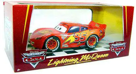 Disney / Pixar Cars The World of Cars 1:24 Lightning McQueen Exclusive Diecast Car [Damaged Package]