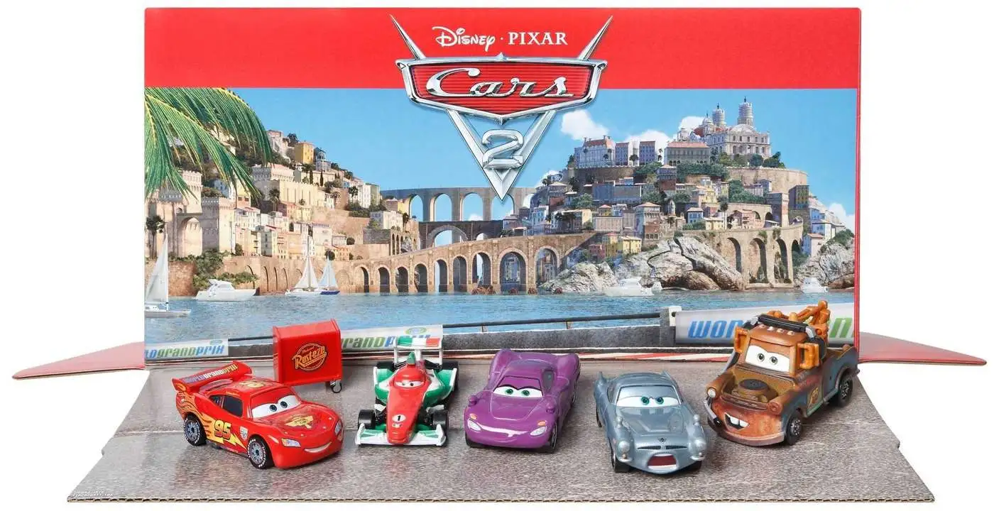 Disney / Pixar Cars World Grand Prix in Porto Corsa Diecast Car 5-Pack  Collection [Lightning McQueen, Pit Crew Chief Mater, Holley Shiftwell, Finn 