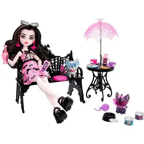 NEW Monster High Doll Ghouls Rule Draculaura Collector Card Accessories