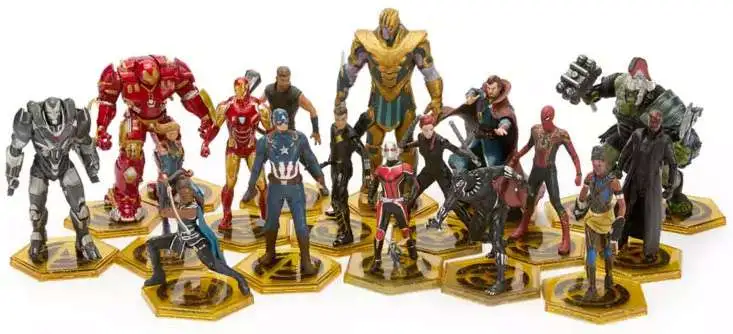 Disney Marvel Marvel Exclusive 17-Piece PVC Mega Figurine Playset
