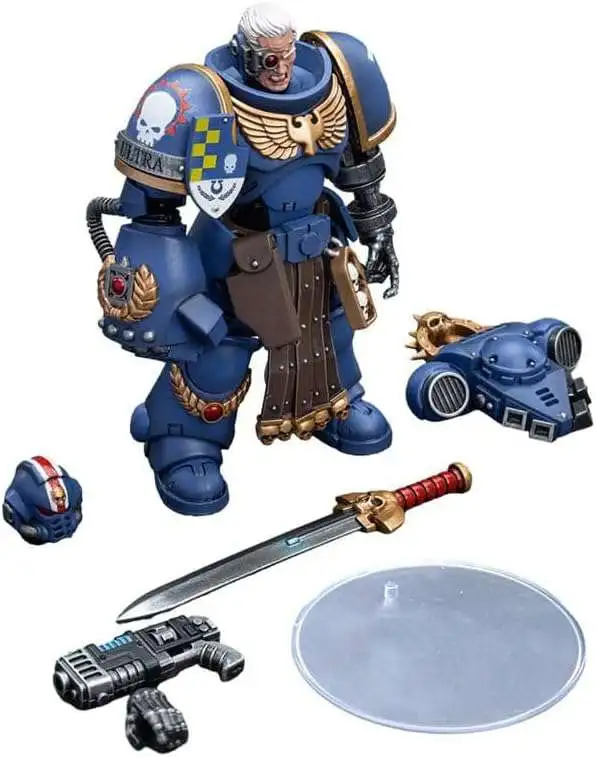 Warhammer 40,000 Ultramarines Lieutenant with Power Fist Action Figure