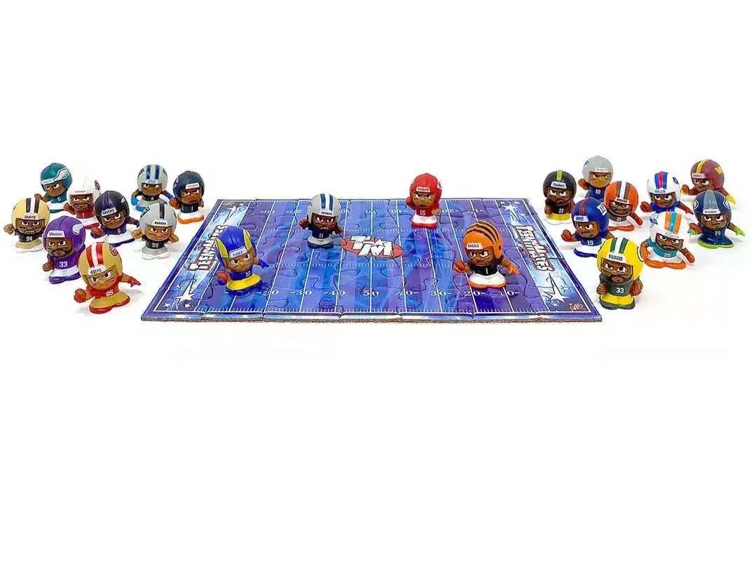 DSN TeenyMates 2021 Football Gold Box 32 Piece Mini Figure Superstar Collector Set