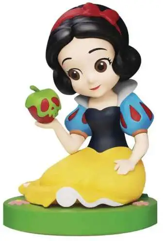 Disney Princess Classic Series Snow White 4-Inch Vinyl Figure