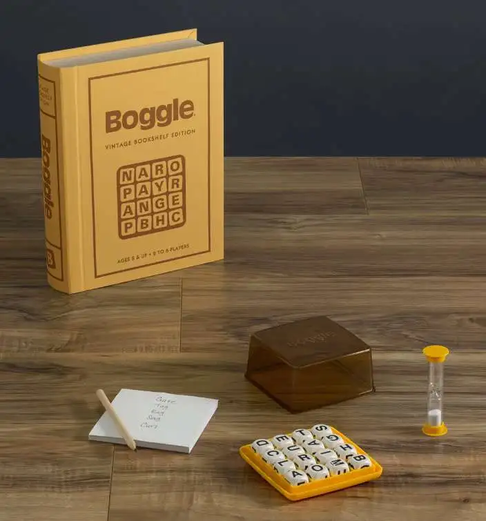 Vintage Bookshelf Edition Boggle