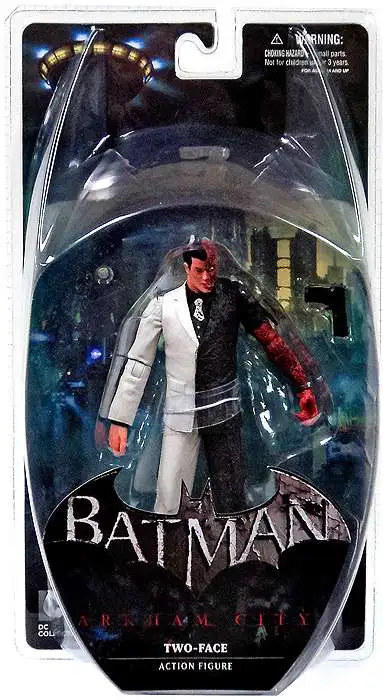 Batman Arkham City Two-Face Action Figure DC Collectibles - ToyWiz