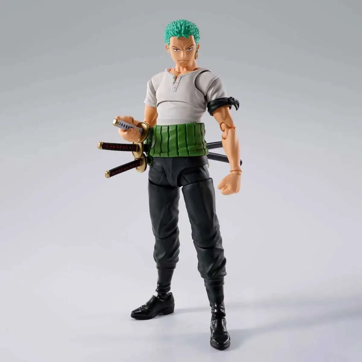 Tamashii Nations One Piece S.H.Figuarts Roronoa Zoro 5.9-Inch Collectible Figure [Romance Dawn] (Pre-Order ships June)