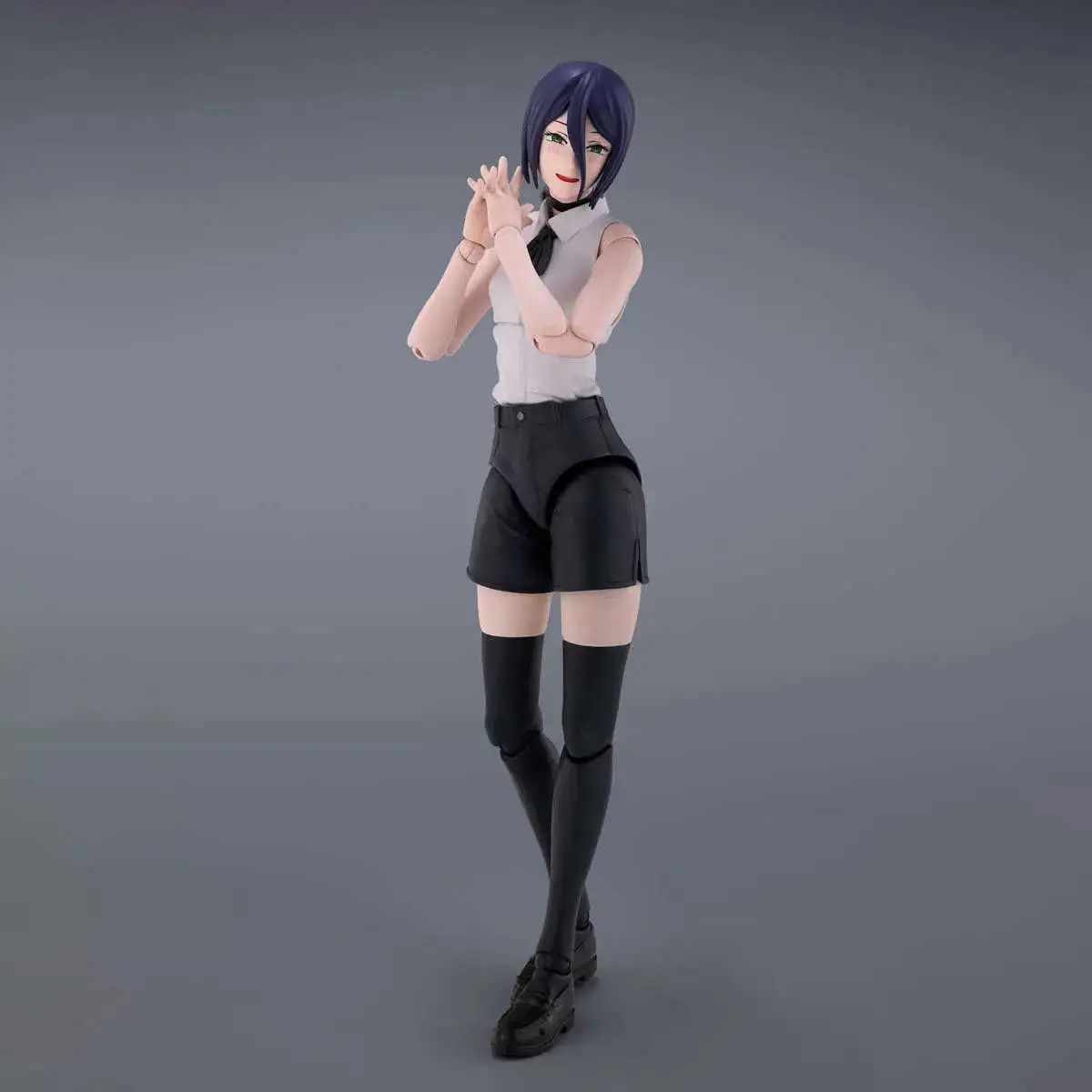 Tamashii Nations Chainsaw Man S.H.Figuarts Reze 5.3-Inch Collectable Figure (Pre-Order ships May)