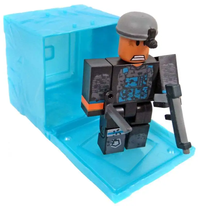 Roblox Phantom Forces 3 Action Figure Game Pack Jazwares - ToyWiz