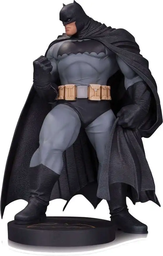 Batman DC Comics Designer Series Andy Kubert Batman 16 Statue 12 Version,  Damaged Package DC Collectibles - ToyWiz