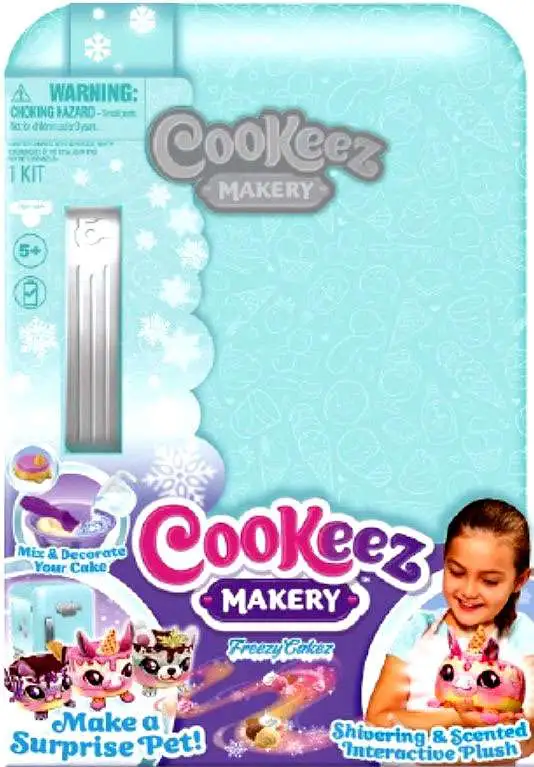 Cookeez Makery Bake Your Own Plush FREEZY Cakez Playset [1 RANDOM Ice Cream Cake Scented Character]