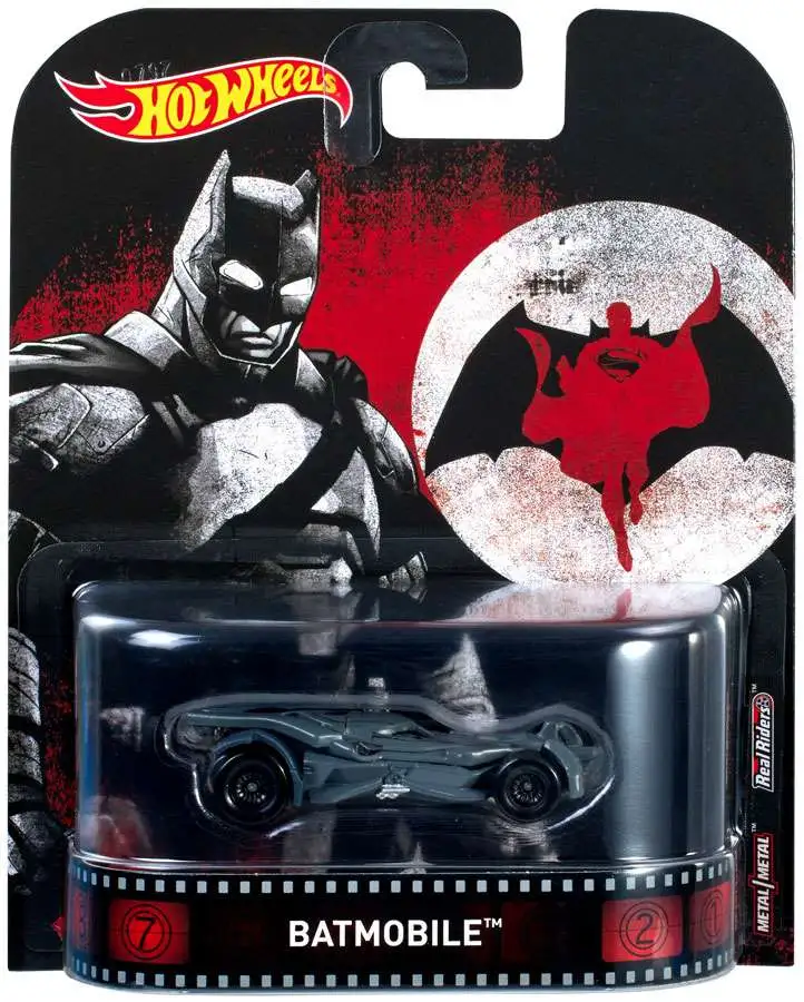 Mattel Hot Wheels Showdown - Batmobile (Batman vs Superman)