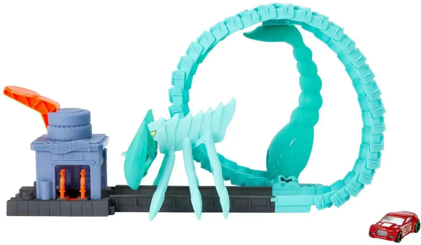 Hot Wheels Downtown City vs Toxic Creatures Toxic Scorpion Attack Playset 