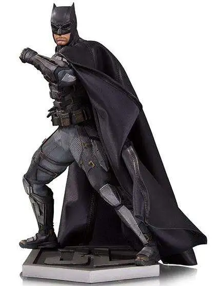 DC collectibles  バットマン DC Collecitble: Batman 75th Anniversary Action Figure Four