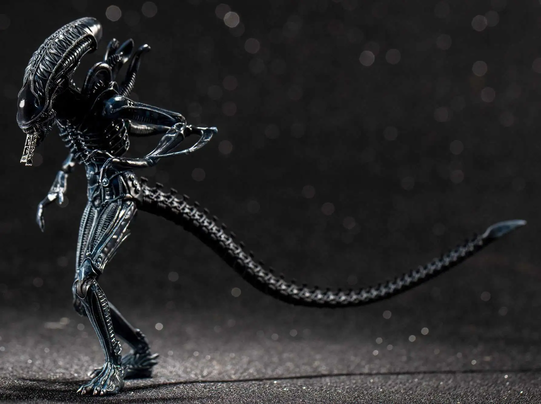 Aliens Xenomorph Alien Warrior Exclusive Action Figure [Blue]