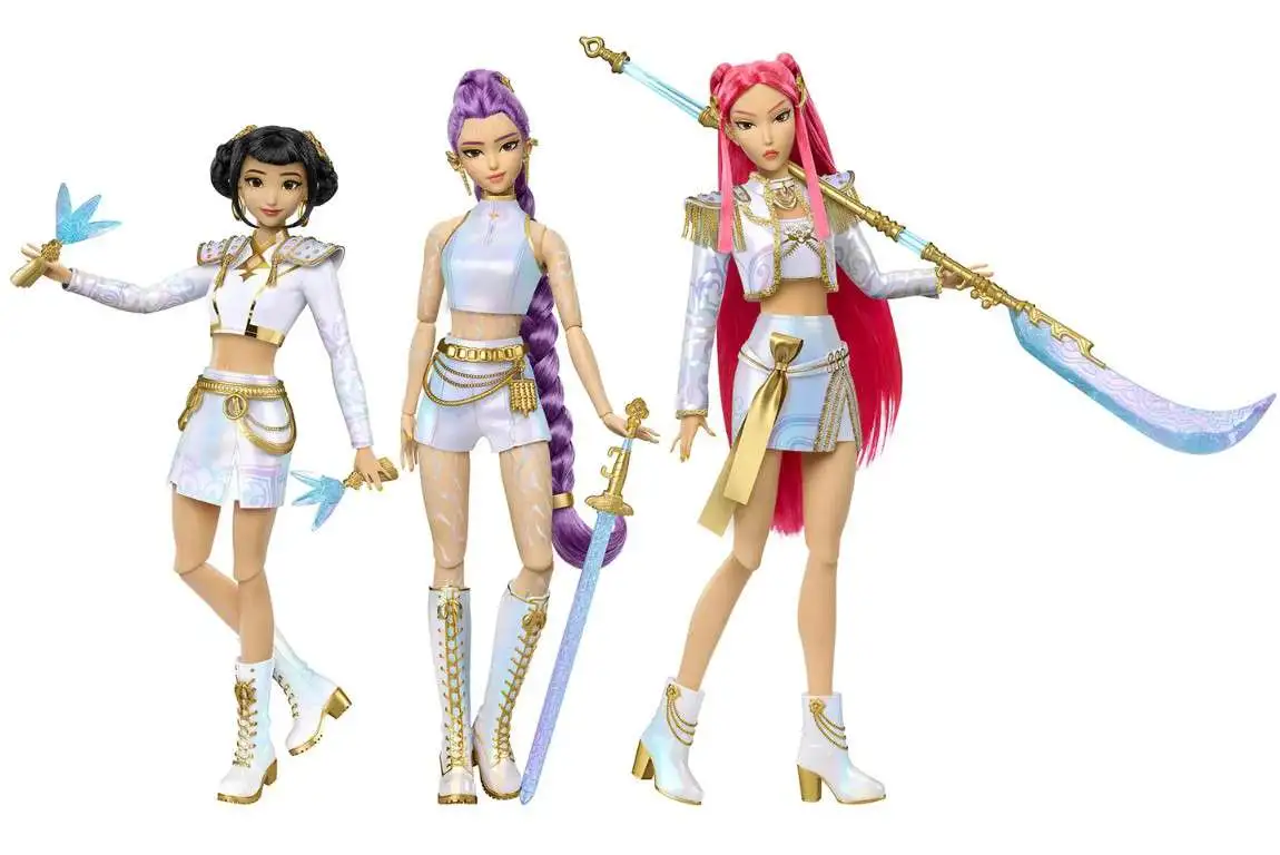 KPop Demon Hunters HUNTRX Rumi, Mira Zoey Exclusive 11.5 Doll 3