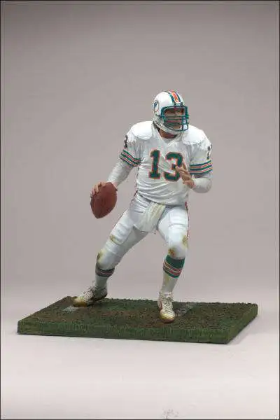 DAN MARINO #13 CHASE FIGURE MIAMI DOLPHINS McFARLANE NFL LEGENDS SERIES 5