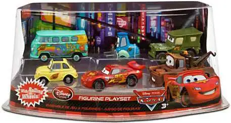 Disney / Pixar Cars Cars 2 Lightning McQueen Pit Crew Exclusive PVC  Figurine Set [Loose]