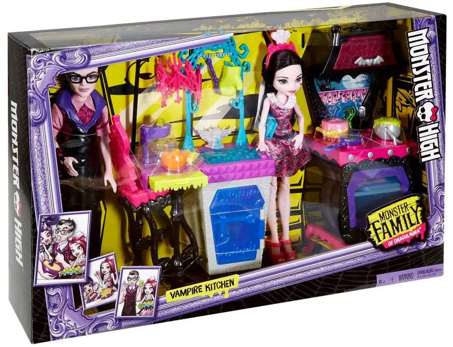 Monster High Monster Family of Draculaura Vampire Kitchen Playset Mattel Toys ToyWiz