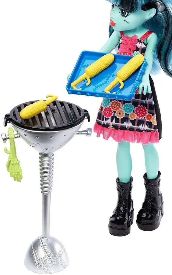 Monster High Monster Family of Frankie Stein Frankie Stein Alivia Stein ...