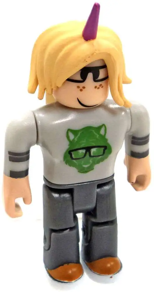 Roblox Series 2 Reese McBlox 3-Inch Minifigure [Includes Online Code Loose]