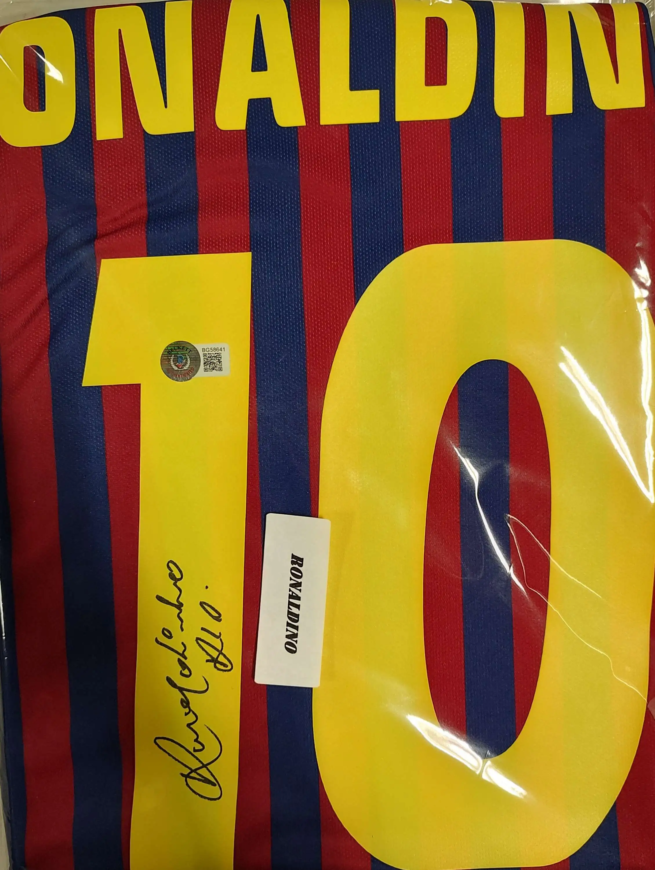 Soccer Barcelona Leaf 2022 Autographed Jersey Ronaldinho