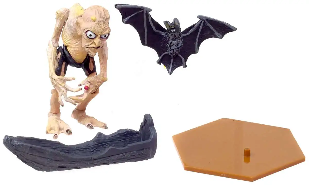 The Lord of the Rings Middle Earth Toys Gollum with his Precious 3.5-Inch Figure [Loose]