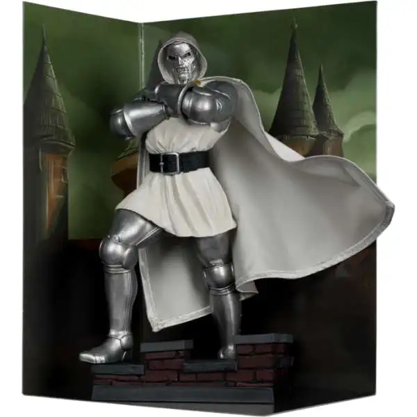 McFarlane Toys Marvel Gold Label Collection Doctor Doom Posed Figure with Scene [Future Foundation]