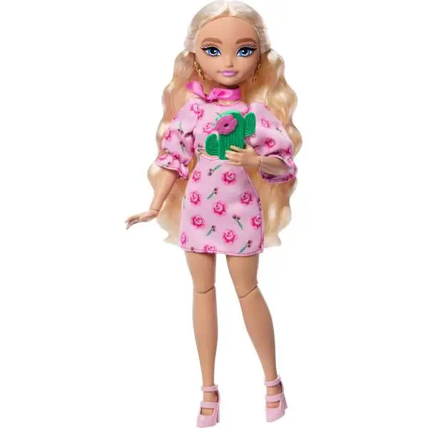 Dream Besties Festival looks Barbie "Malibu" Doll
