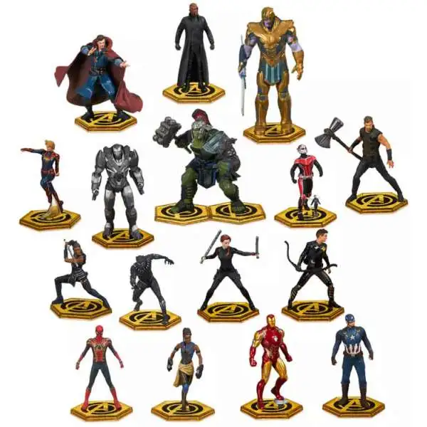 Disney Marvel Avengers Exclusive 16-Piece PVC Mega Figurine Playset