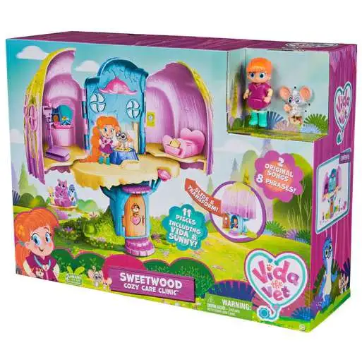 Vida the Vet Sweetwood Cozy Care Clinic Playset