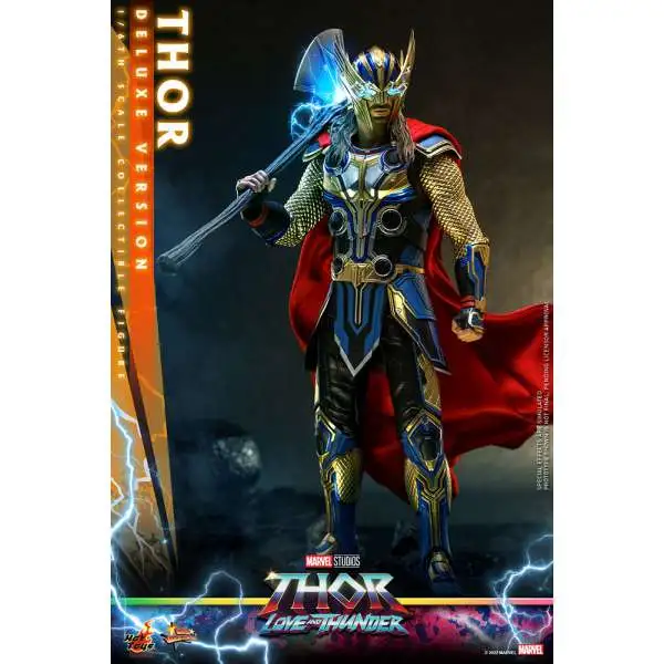 Marvel Thor: Love & Thunder Thor Collectible Figure [Deluxe Version] (Pre-Order ships May)