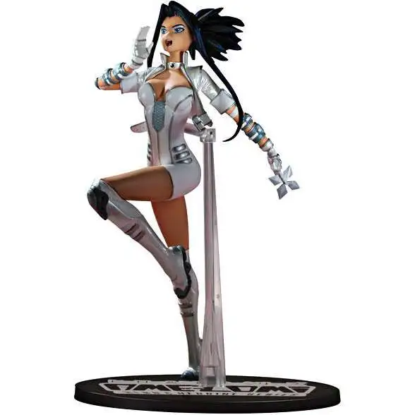 DC Ame-Comi Heroine Series White Canary 9-Inch PVC Statue