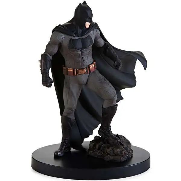 DC Justice League Batman 7.8-Inch Collectible PVC Figure