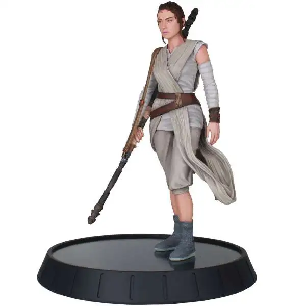 The Force Awakens Star Wars Milestones Rey 11-Inch Statue