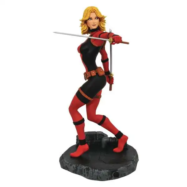 Marvel Gallery Lady Deadpool Exclusive 9-Inch PVC Statue [NYCC Unmasked Version]
