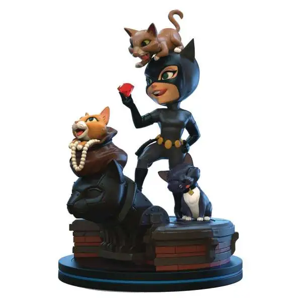 DC Batman The Animated Series Catwoman 16 Collectible Figure Mondo - ToyWiz