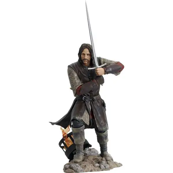 Lord of the Rings Gallery Aragorn 11-Inch PVC Statue