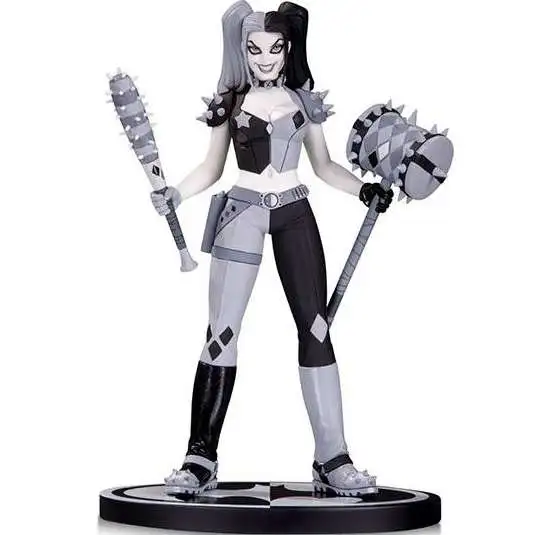 Batman Black & White Harley Quinn Statue [Amanda Conner]