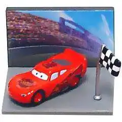 Disney / Pixar Cars Gacha Micro Figures Lightning McQueen PVC Figure [Flag]