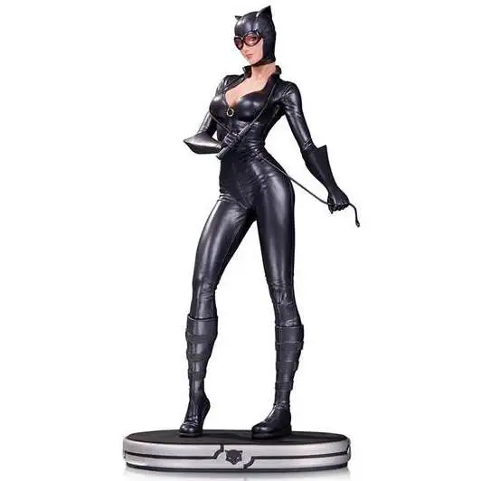 DC Cover Girls Catwoman 9.5-Inch Statue [Version 2]
