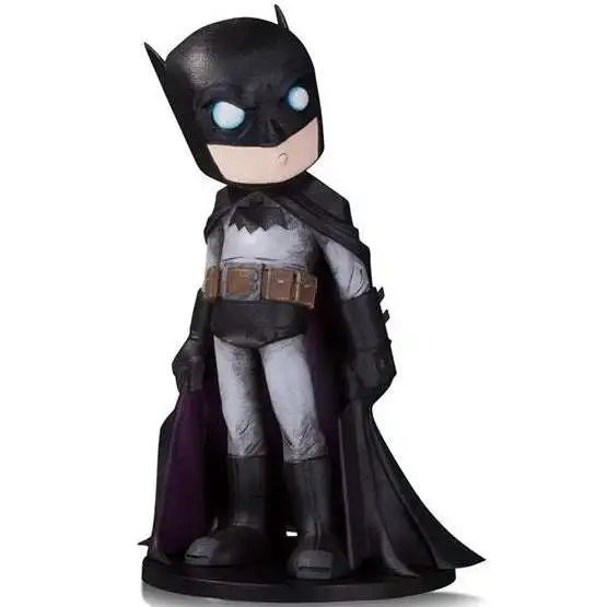 DC Artist Alley Batman 6.6-Inch PVC Collector Statue [Chris Uminga]