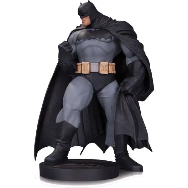DC Comics Designer Series Andy Kubert Batman Statue [12" Version]