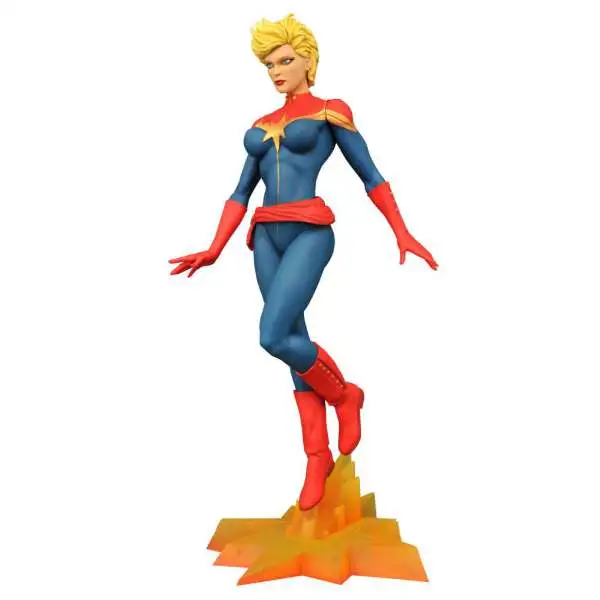 Femme Fatales Captain Marvel 9-Inch PVC Statue