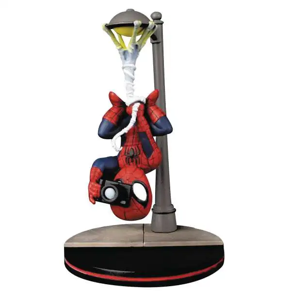Marvel Q-Fig Spider-Man Diorama Figure