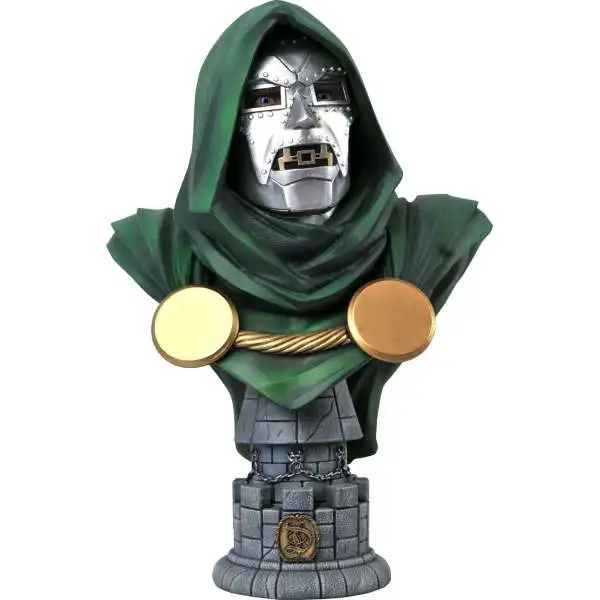Spider-Man Marvel Legends in 3D Doctor Doom Bust