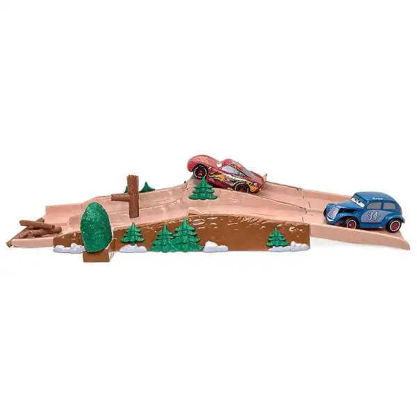 Disney / Pixar Cars Thomasville Mini Stunt Set Exclusive Playset [Damaged Package]